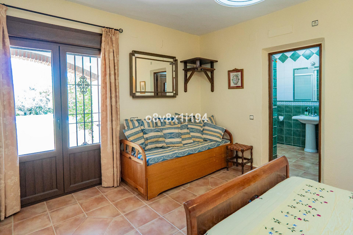 4 Bed Townhouse for sale in Cártama Costa Del Sol, Málaga, Spain
