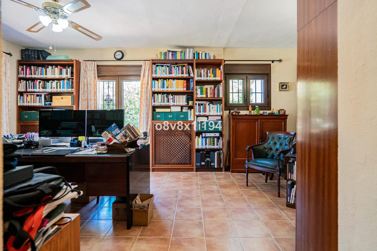 4 Bed Townhouse for sale in Cártama Costa Del Sol, Málaga, Spain