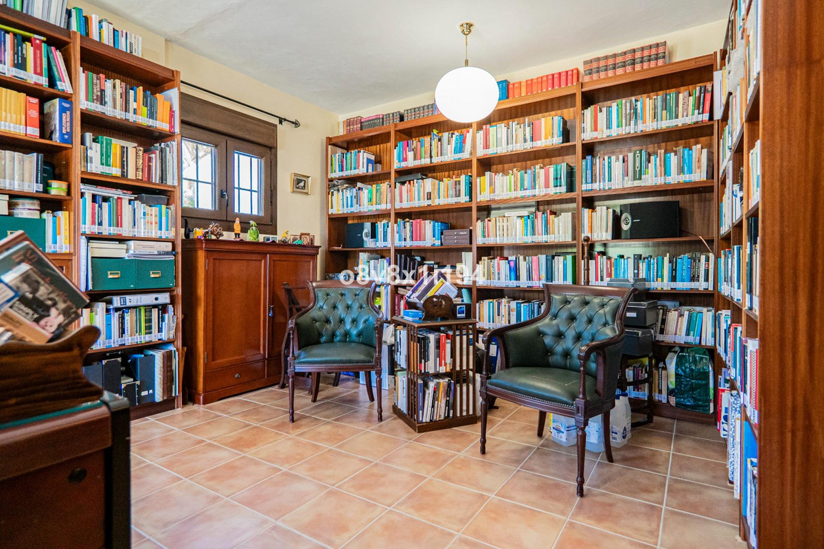 4 Bed Townhouse for sale in Cártama Costa Del Sol, Málaga, Spain