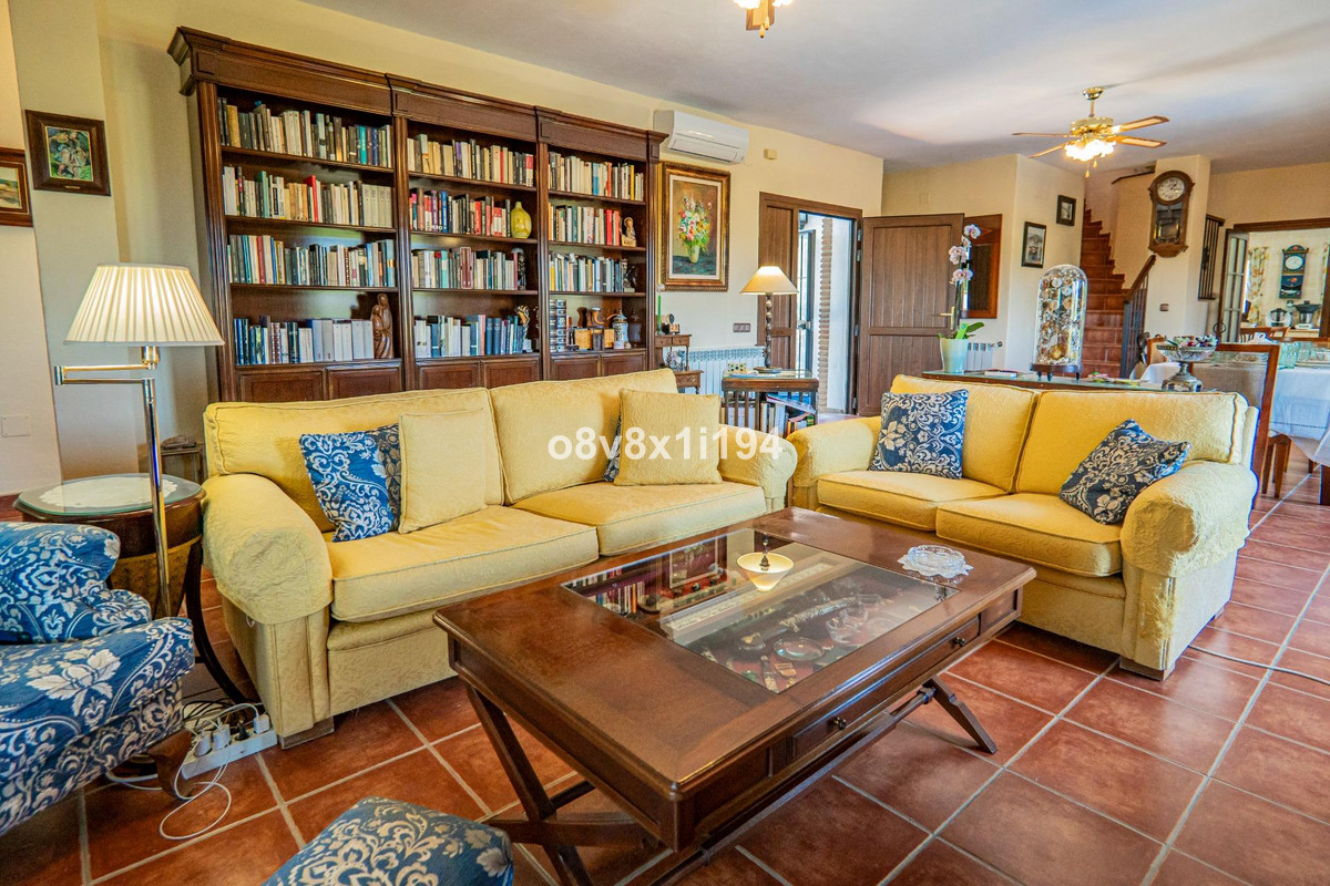 4 Bed Townhouse for sale in Cártama Costa Del Sol, Málaga, Spain