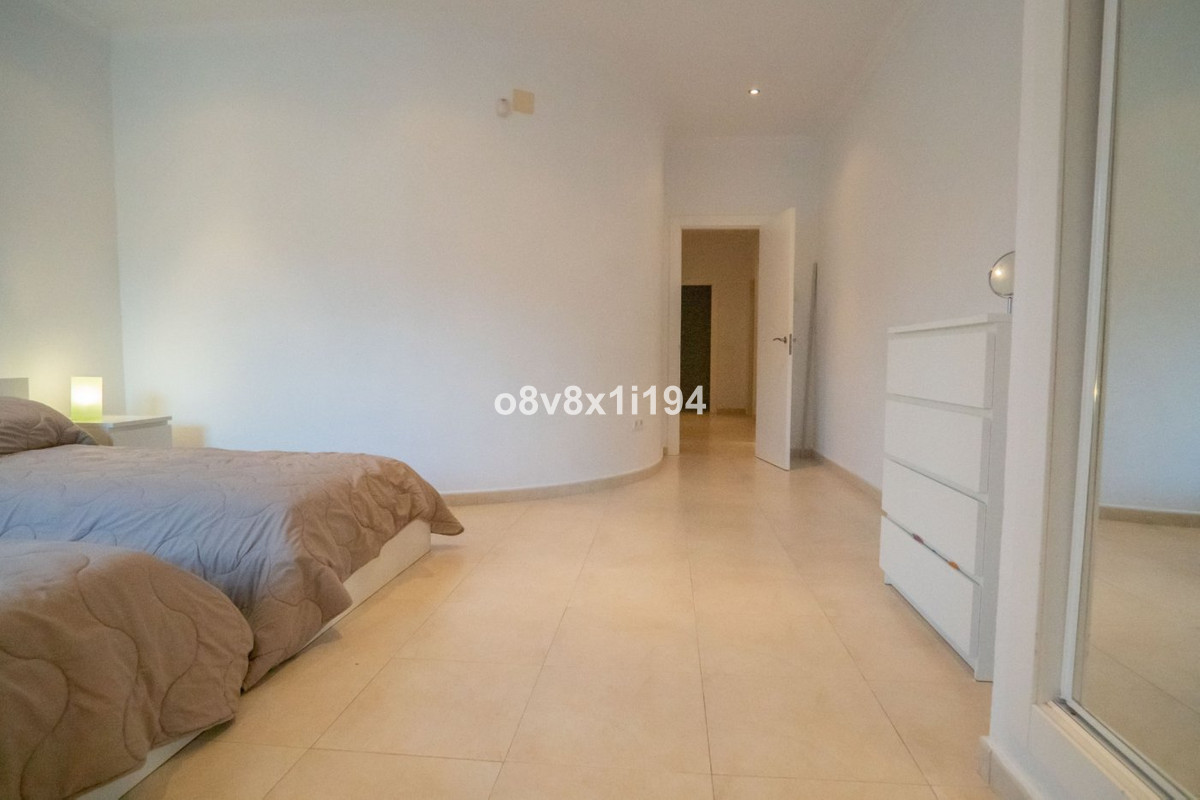 5 Bed Townhouse for sale in Benajarafe Costa Del Sol East, Málaga, Spain