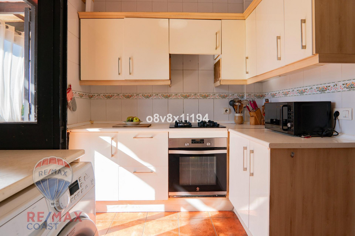 3 Bed Townhouse for sale in Coín Costa Del Sol, Málaga, Spain