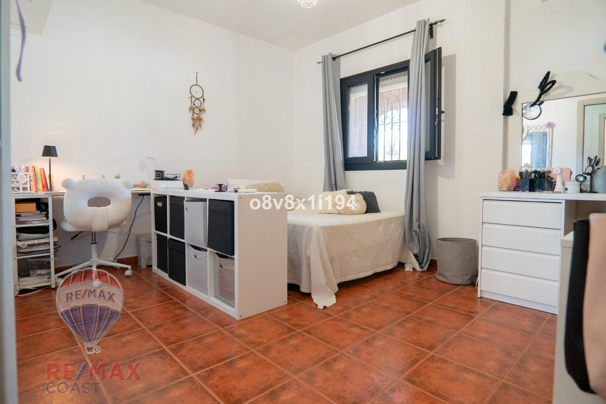 3 Bed Townhouse for sale in Coín Costa Del Sol, Málaga, Spain