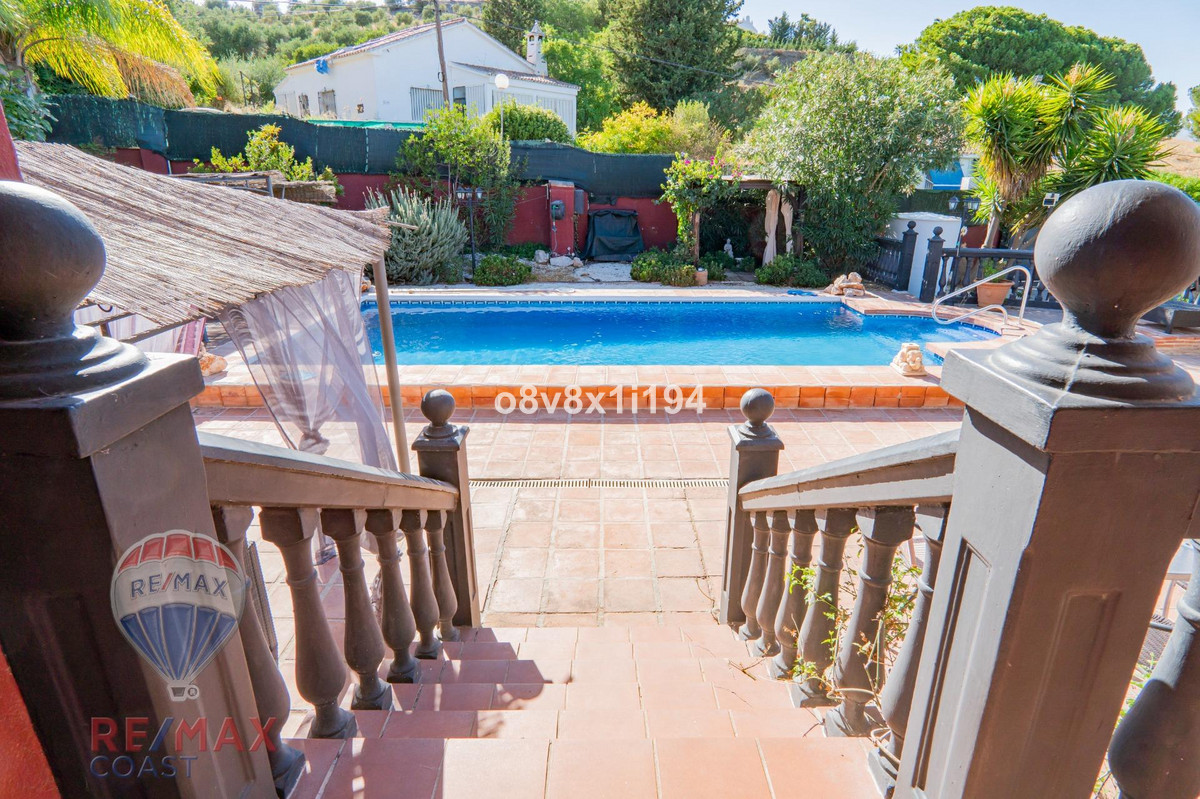 3 Bed Townhouse for sale in Coín Costa Del Sol, Málaga, Spain