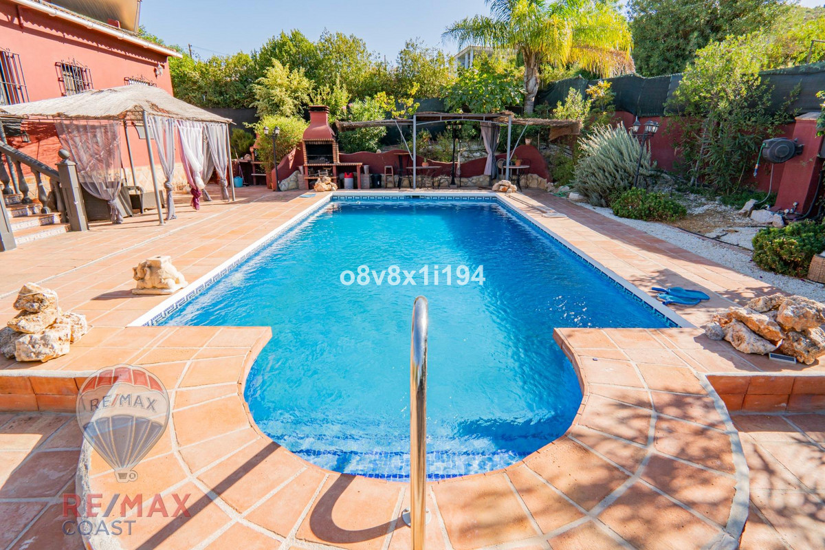 3 Bed Townhouse for sale in Coín Costa Del Sol, Málaga, Spain