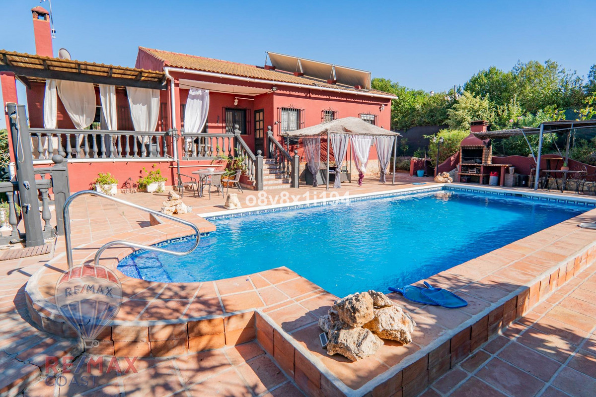 3 Bed Townhouse for sale in Coín Costa Del Sol, Málaga, Spain
