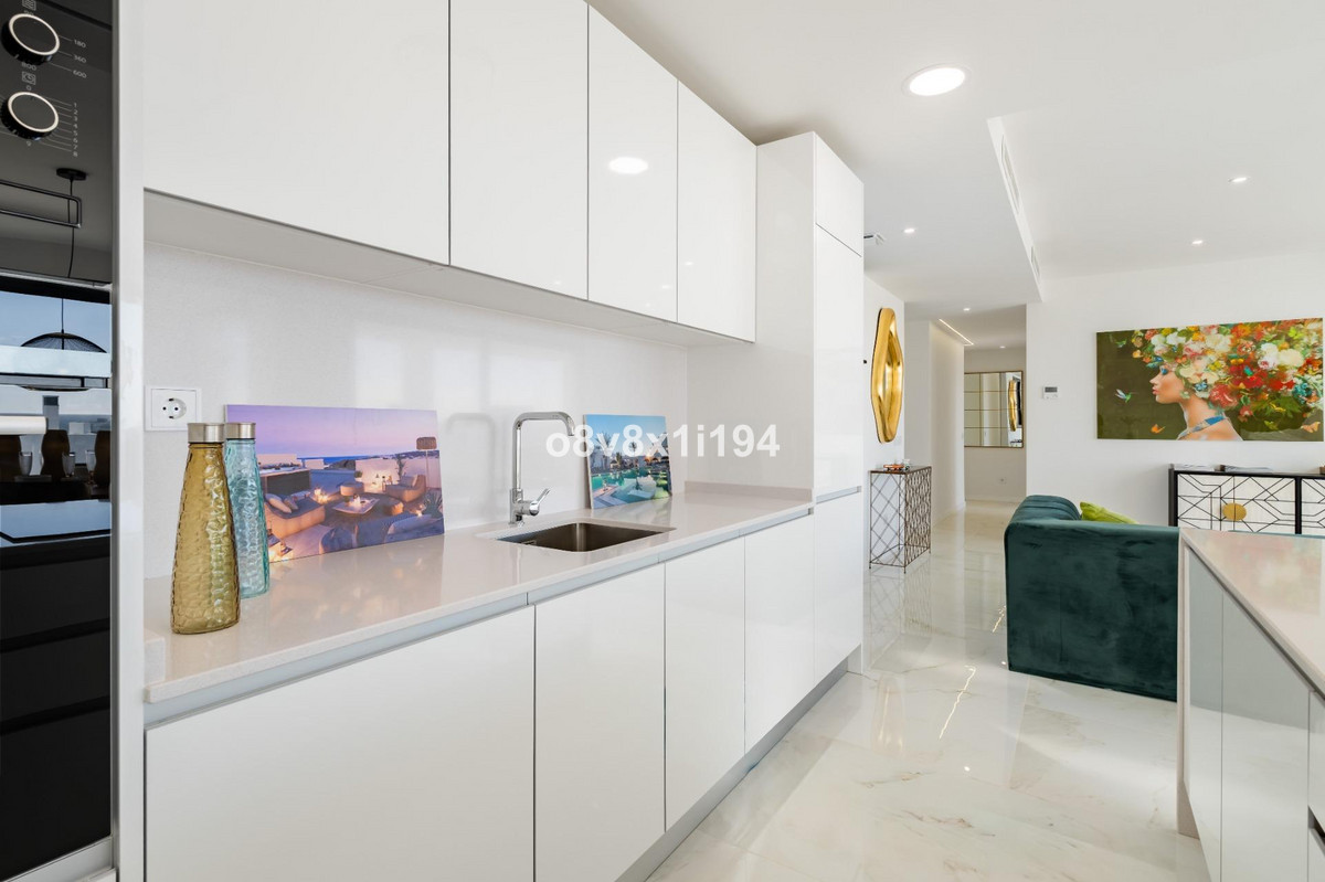 2 Bed Apartment for sale in Estepona Costa Del Sol, Málaga, Spain