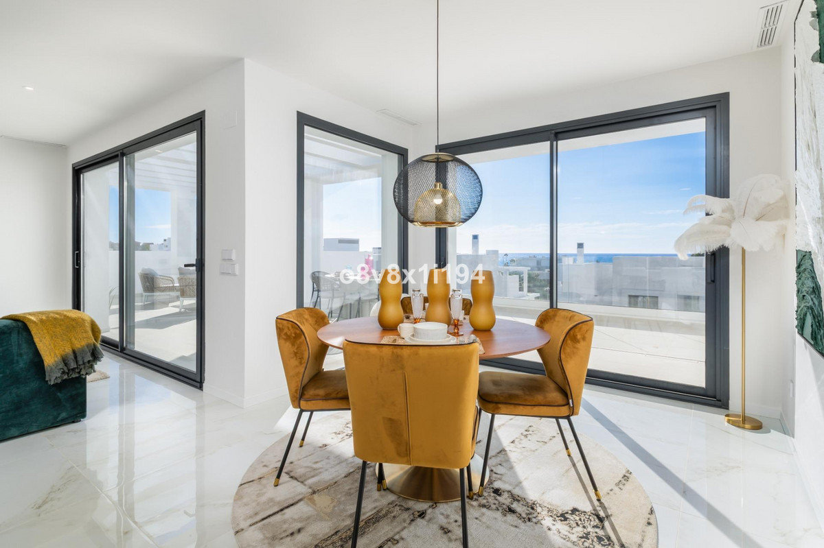 2 Bed Apartment for sale in Estepona Costa Del Sol, Málaga, Spain