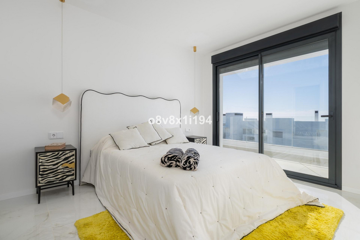2 Bed Apartment for sale in Estepona Costa Del Sol, Málaga, Spain