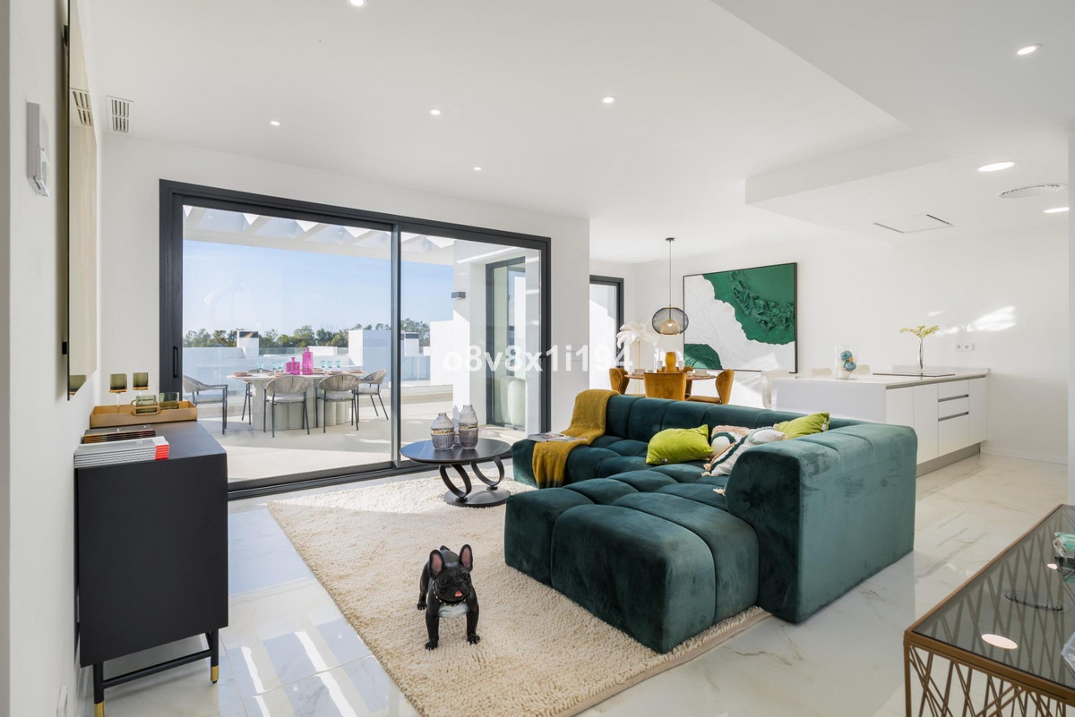 2 Bed Apartment for sale in Estepona Costa Del Sol, Málaga, Spain