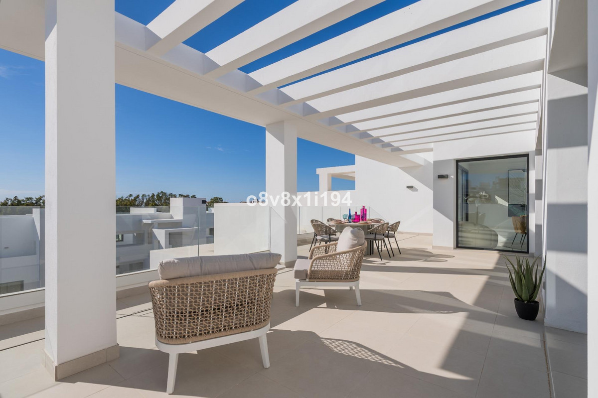2 Bed Apartment for sale in Estepona Costa Del Sol, Málaga, Spain