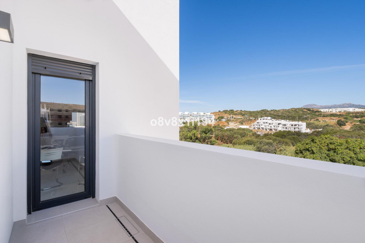 2 Bed Apartment for sale in Estepona Costa Del Sol, Málaga, Spain