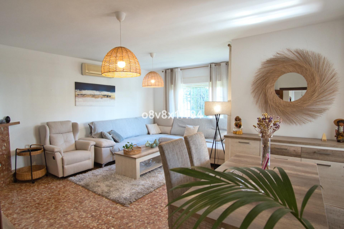 5 Bed Townhouse for sale in Rincón De La Victoria Costa Del Sol East, Málaga, Spain
