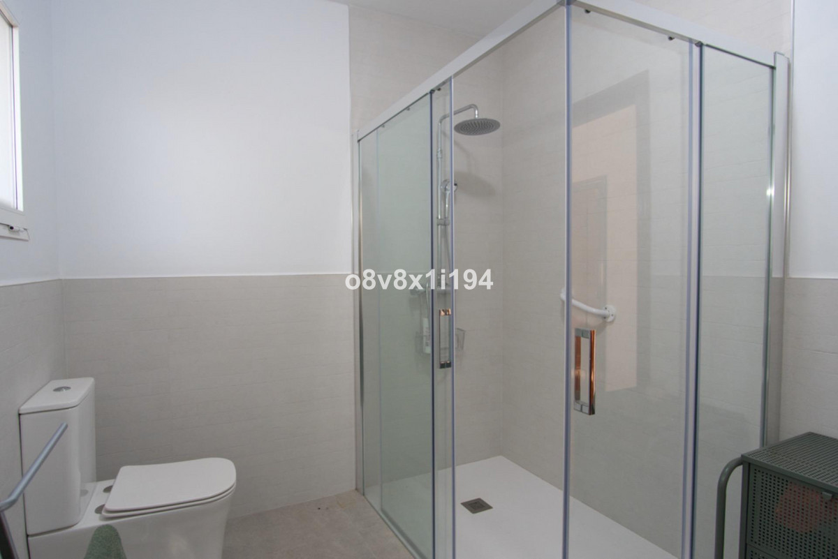 5 Bed Townhouse for sale in Rincón De La Victoria Costa Del Sol East, Málaga, Spain