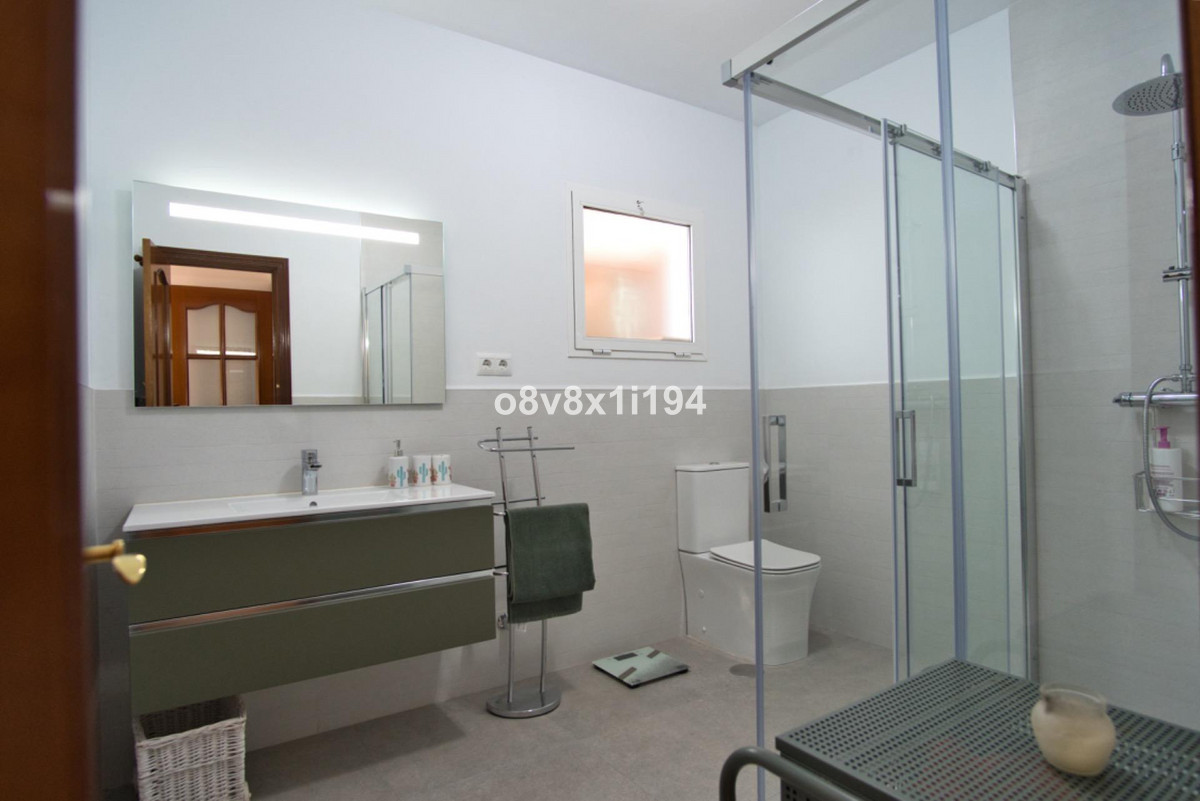 5 Bed Townhouse for sale in Rincón De La Victoria Costa Del Sol East, Málaga, Spain