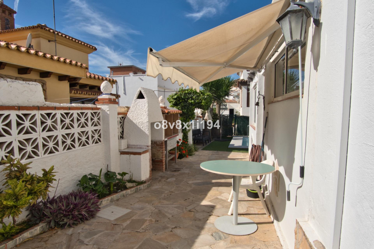5 Bed Townhouse for sale in Rincón De La Victoria Costa Del Sol East, Málaga, Spain
