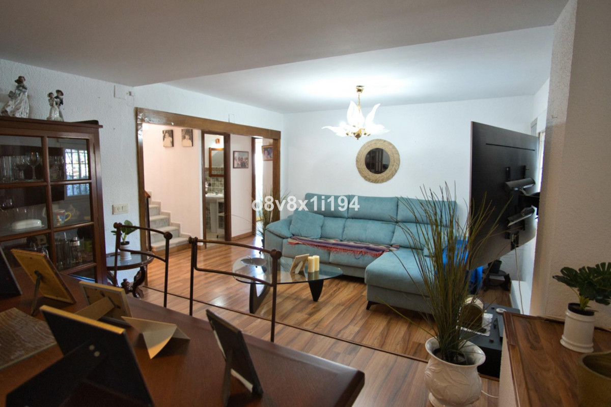 5 Bed Townhouse for sale in Rincón De La Victoria Costa Del Sol East, Málaga, Spain