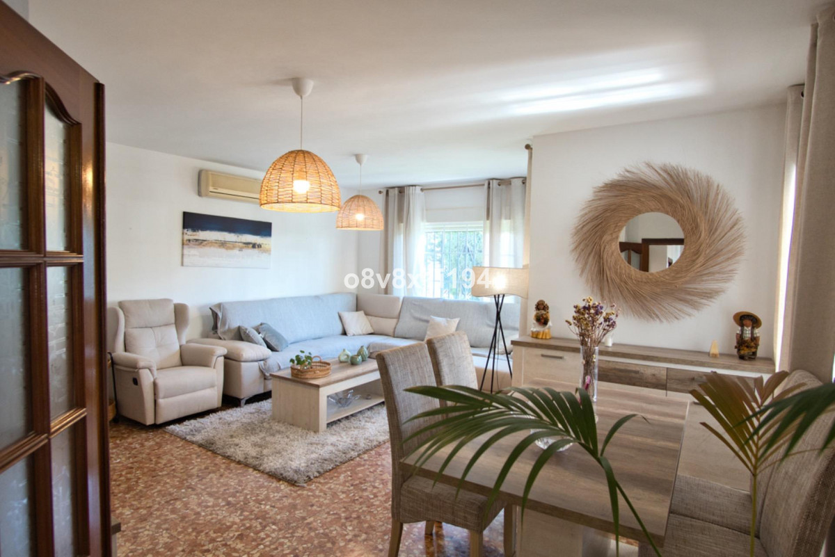 5 Bed Townhouse for sale in Rincón De La Victoria Costa Del Sol East, Málaga, Spain