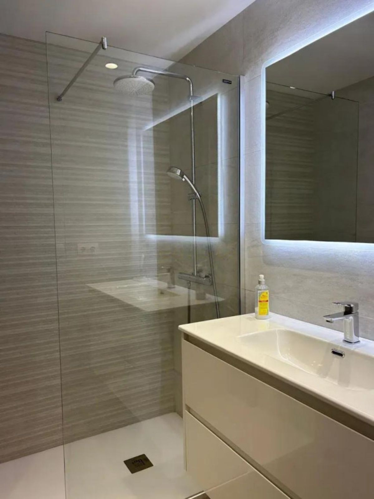 1 Bed Apartment for sale in Marbella Costa Del Sol, Málaga, Spain
