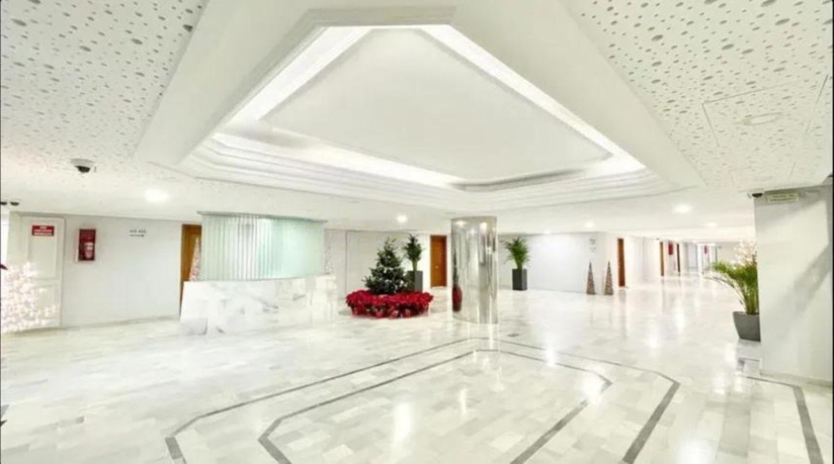 1 Bed Apartment for sale in Marbella Costa Del Sol, Málaga, Spain