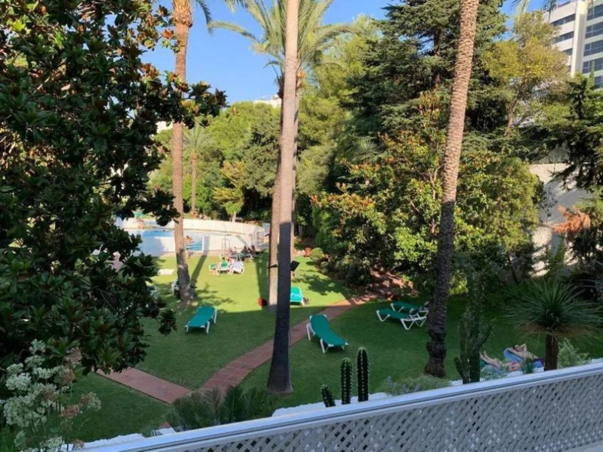 1 Bed Apartment for sale in Marbella Costa Del Sol, Málaga, Spain