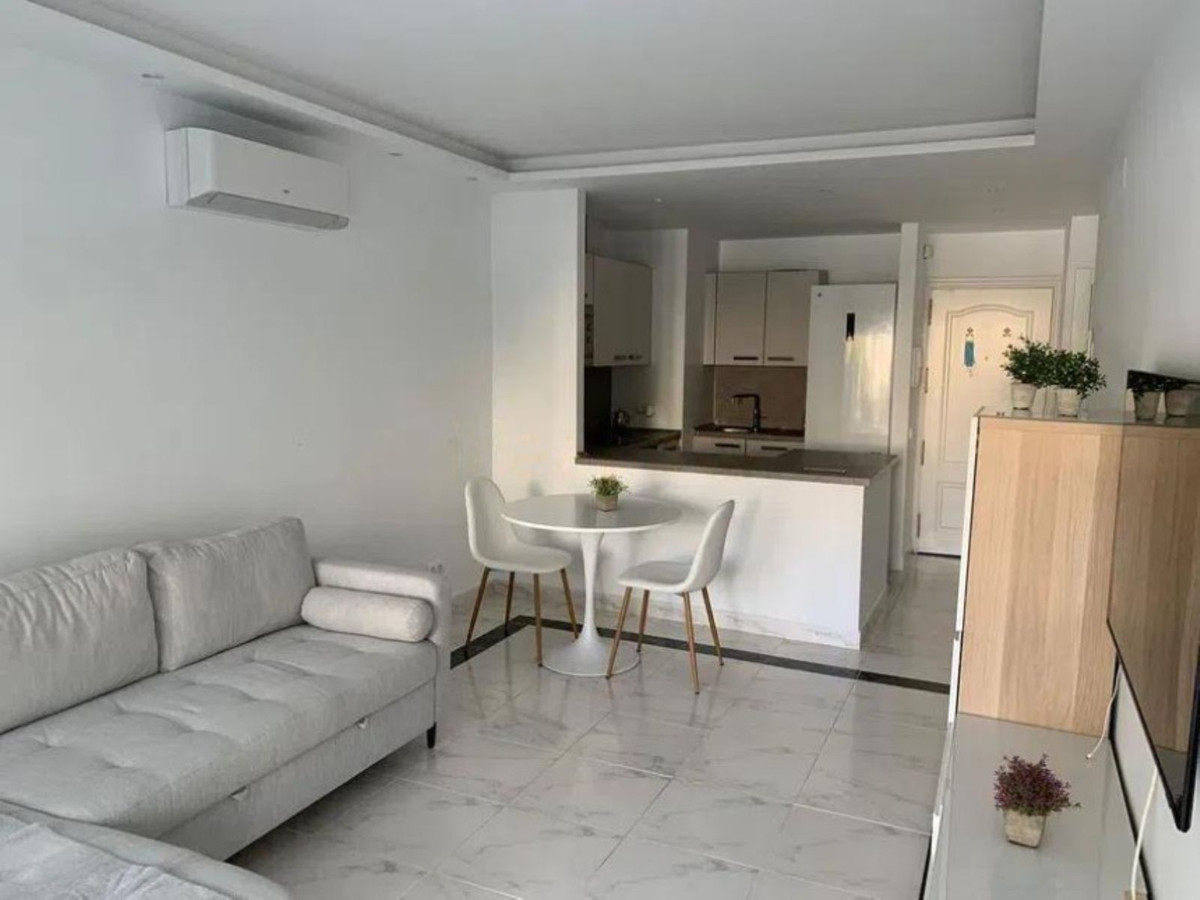 1 Bed Apartment for sale in Marbella Costa Del Sol, Málaga, Spain