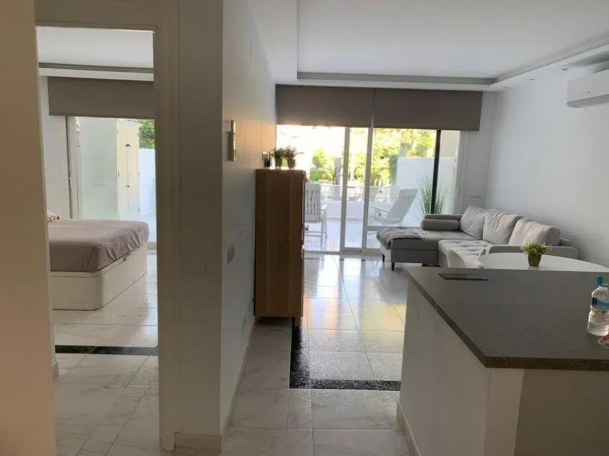 1 Bed Apartment for sale in Marbella Costa Del Sol, Málaga, Spain