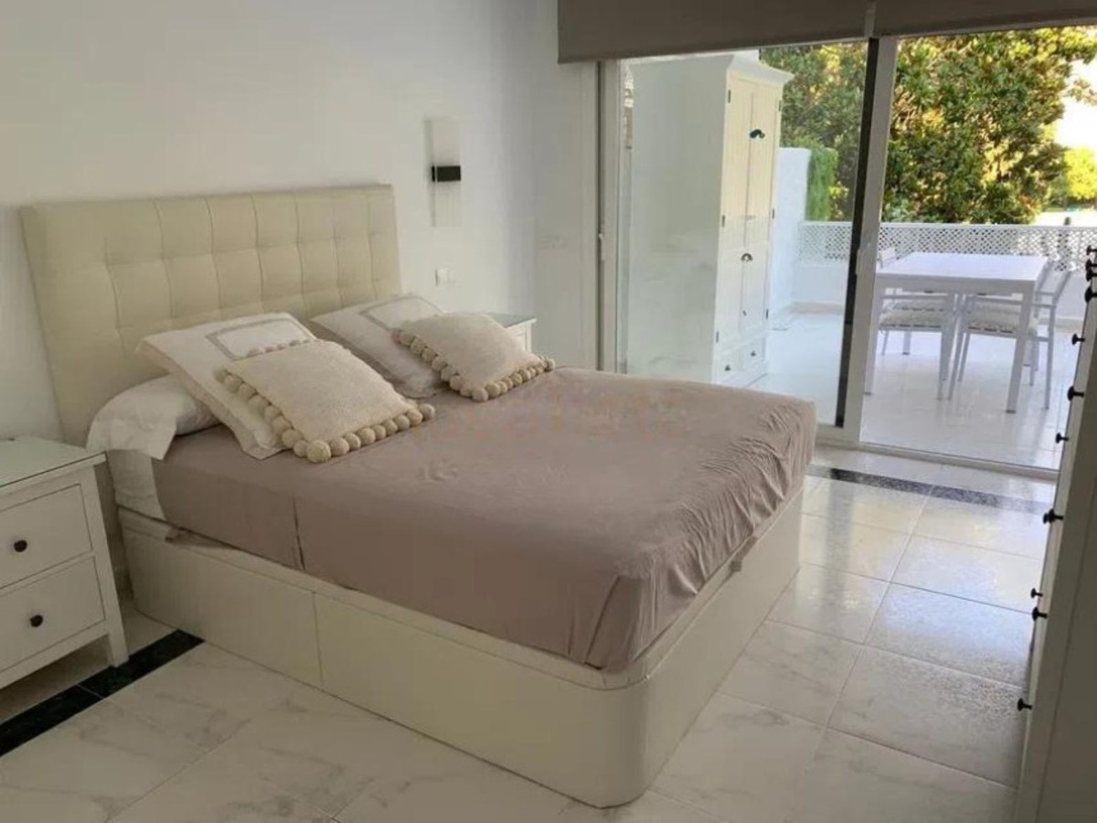 1 Bed Apartment for sale in Marbella Costa Del Sol, Málaga, Spain