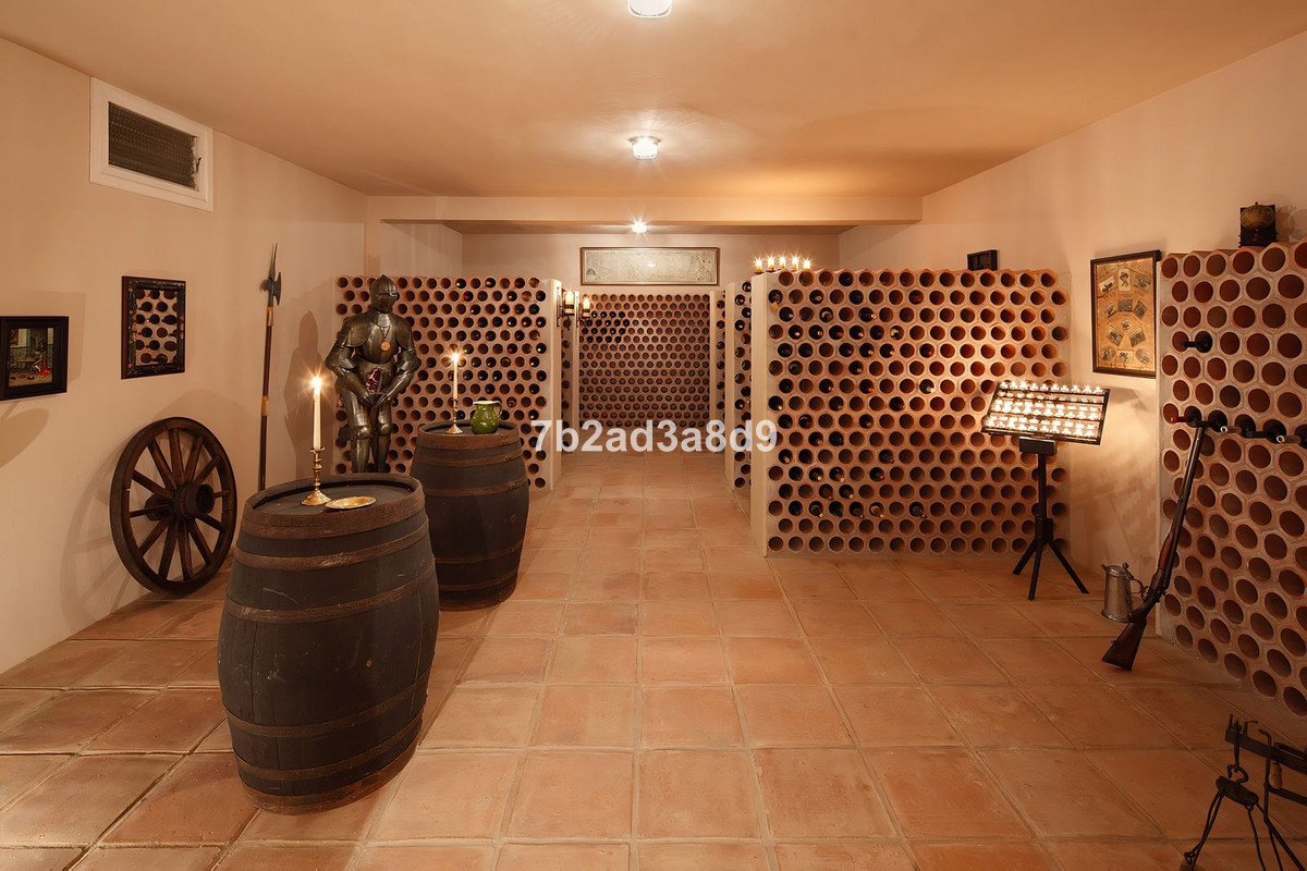 10 Bed Townhouse for sale in Río Real Costa Del Sol, Málaga, Spain