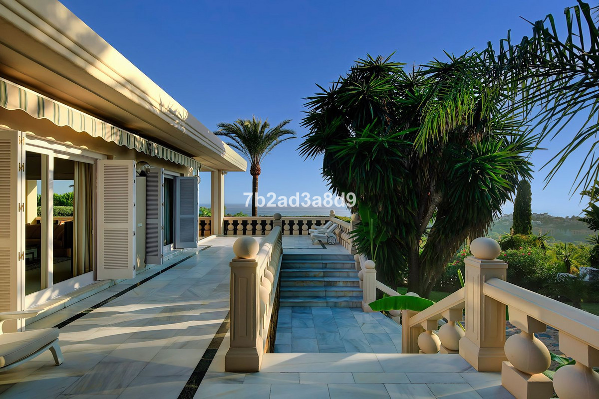 10 Bed Townhouse for sale in Río Real Costa Del Sol, Málaga, Spain