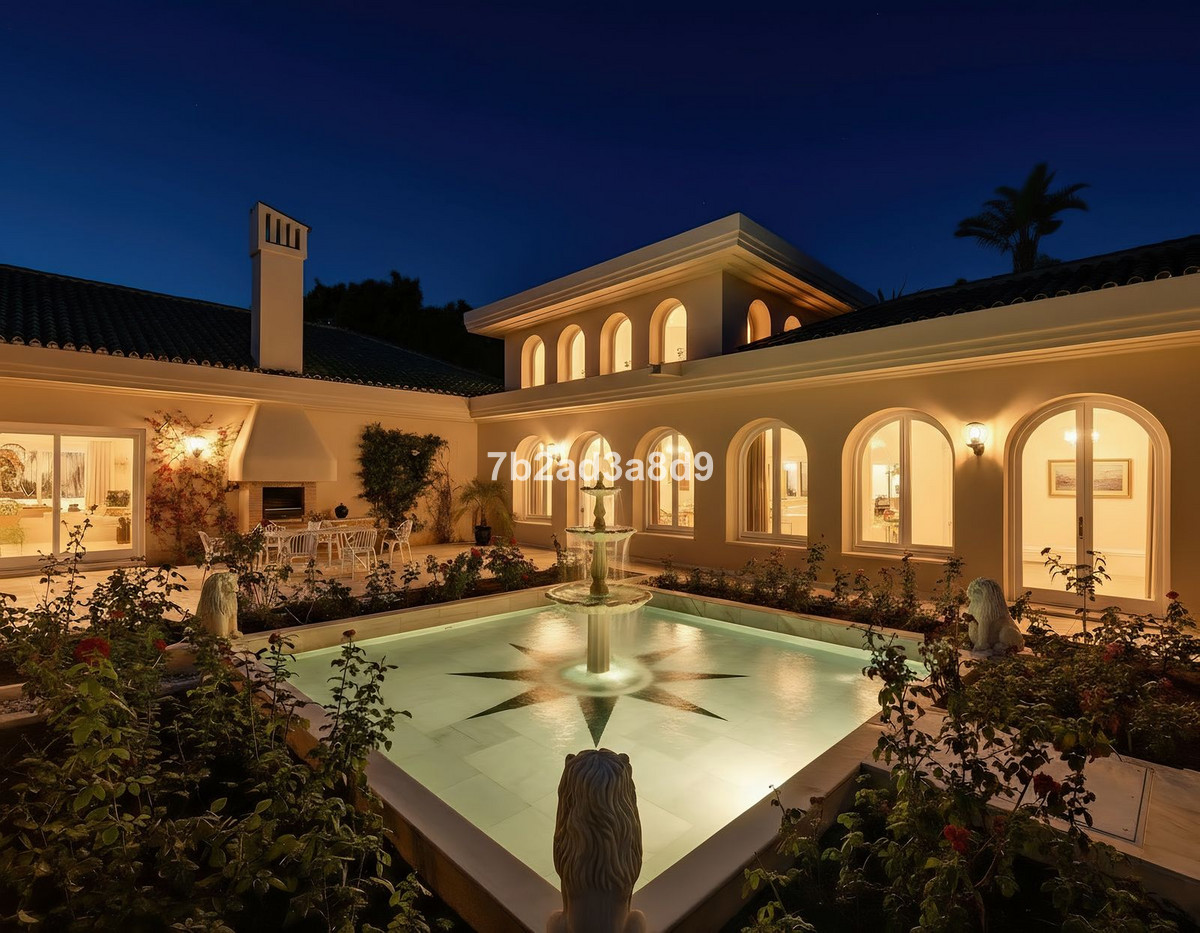 10 Bed Townhouse for sale in Río Real Costa Del Sol, Málaga, Spain