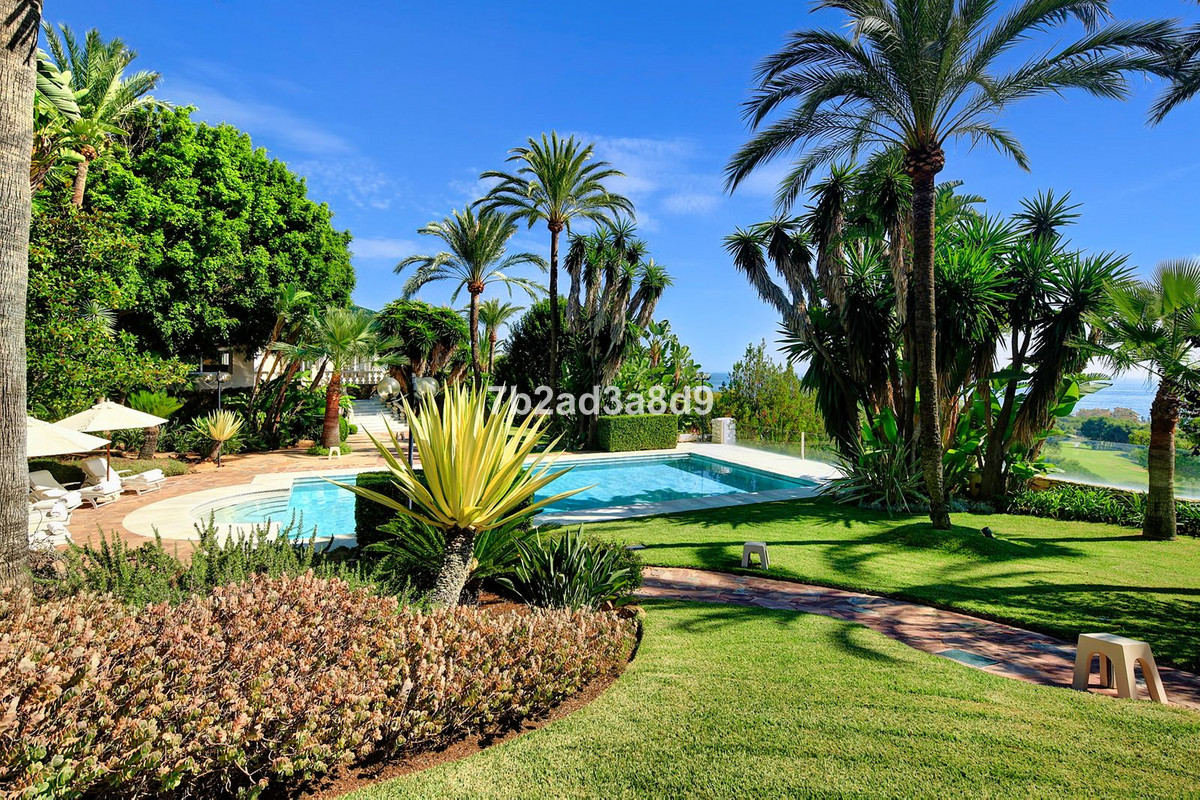 10 Bed Townhouse for sale in Río Real Costa Del Sol, Málaga, Spain