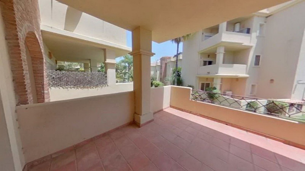 2 Bed Apartment for sale in Benahavís Costa Del Sol, Málaga, Spain