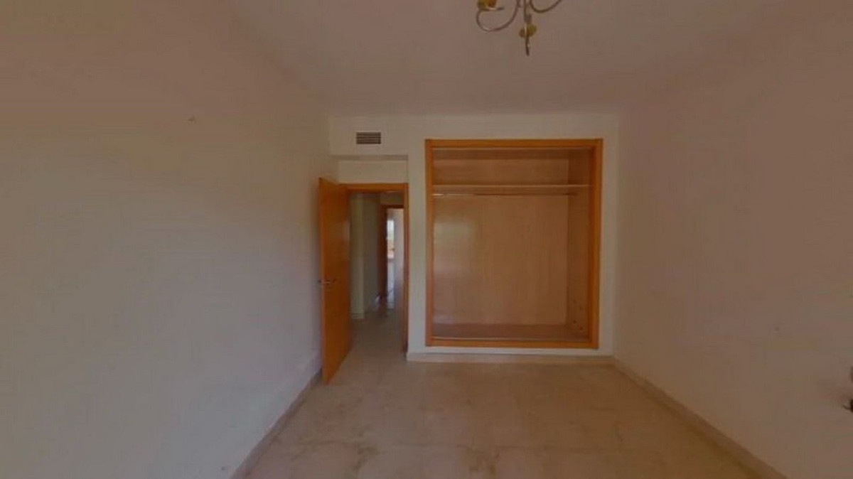 2 Bed Apartment for sale in Benahavís Costa Del Sol, Málaga, Spain