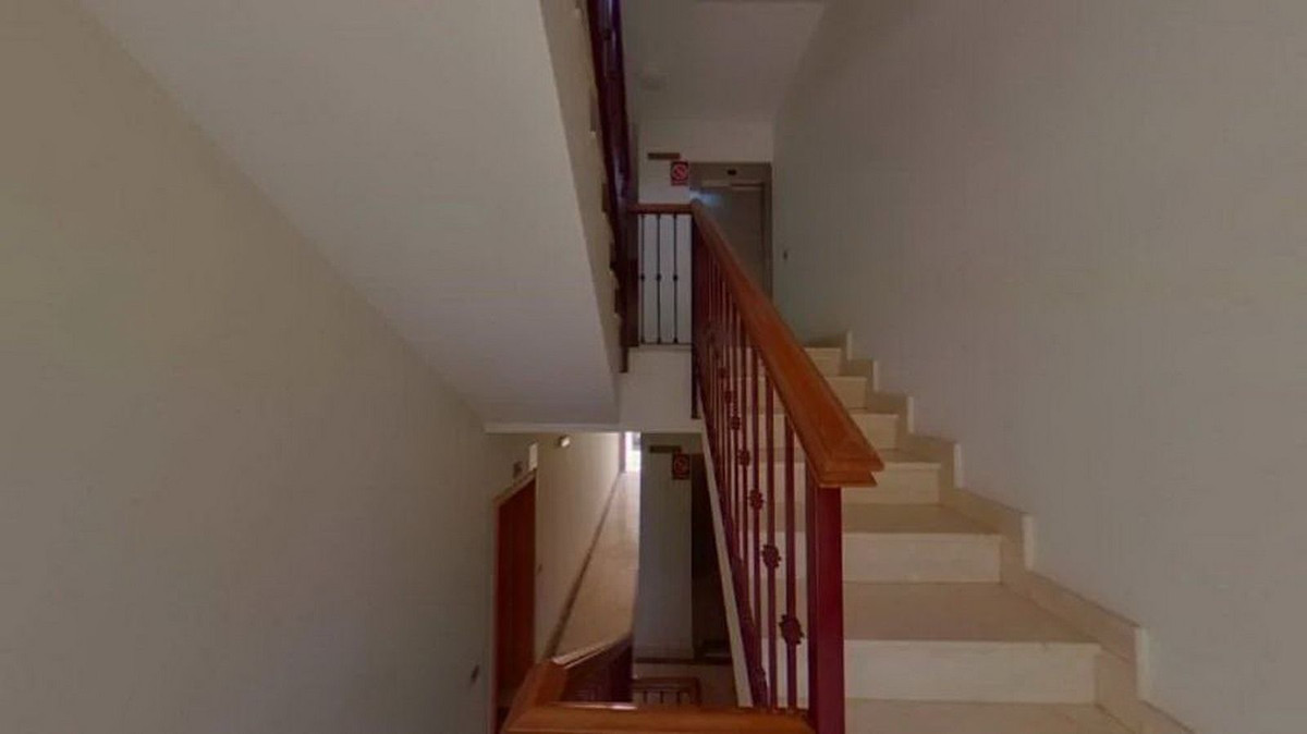 2 Bed Apartment for sale in Benahavís Costa Del Sol, Málaga, Spain