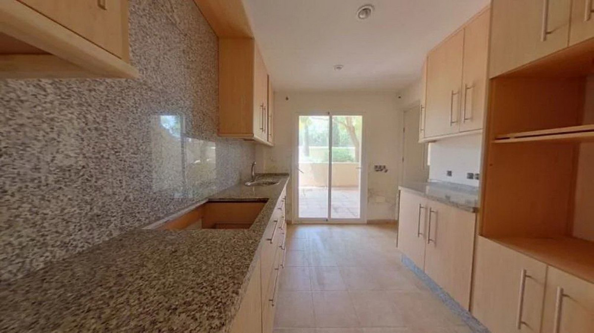 2 Bed Apartment for sale in Benahavís Costa Del Sol, Málaga, Spain