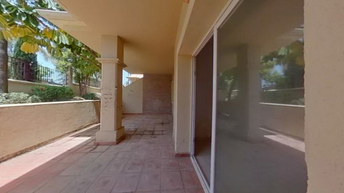 2 Bed Apartment for sale in Benahavís Costa Del Sol, Málaga, Spain