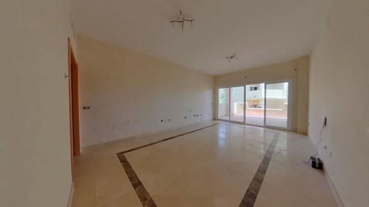 2 Bed Apartment for sale in Benahavís Costa Del Sol, Málaga, Spain