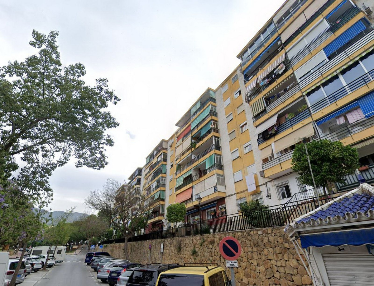 Se vende Apartamento Planta Media de 3 dormitorios en Costa Del Sol, Málaga, España