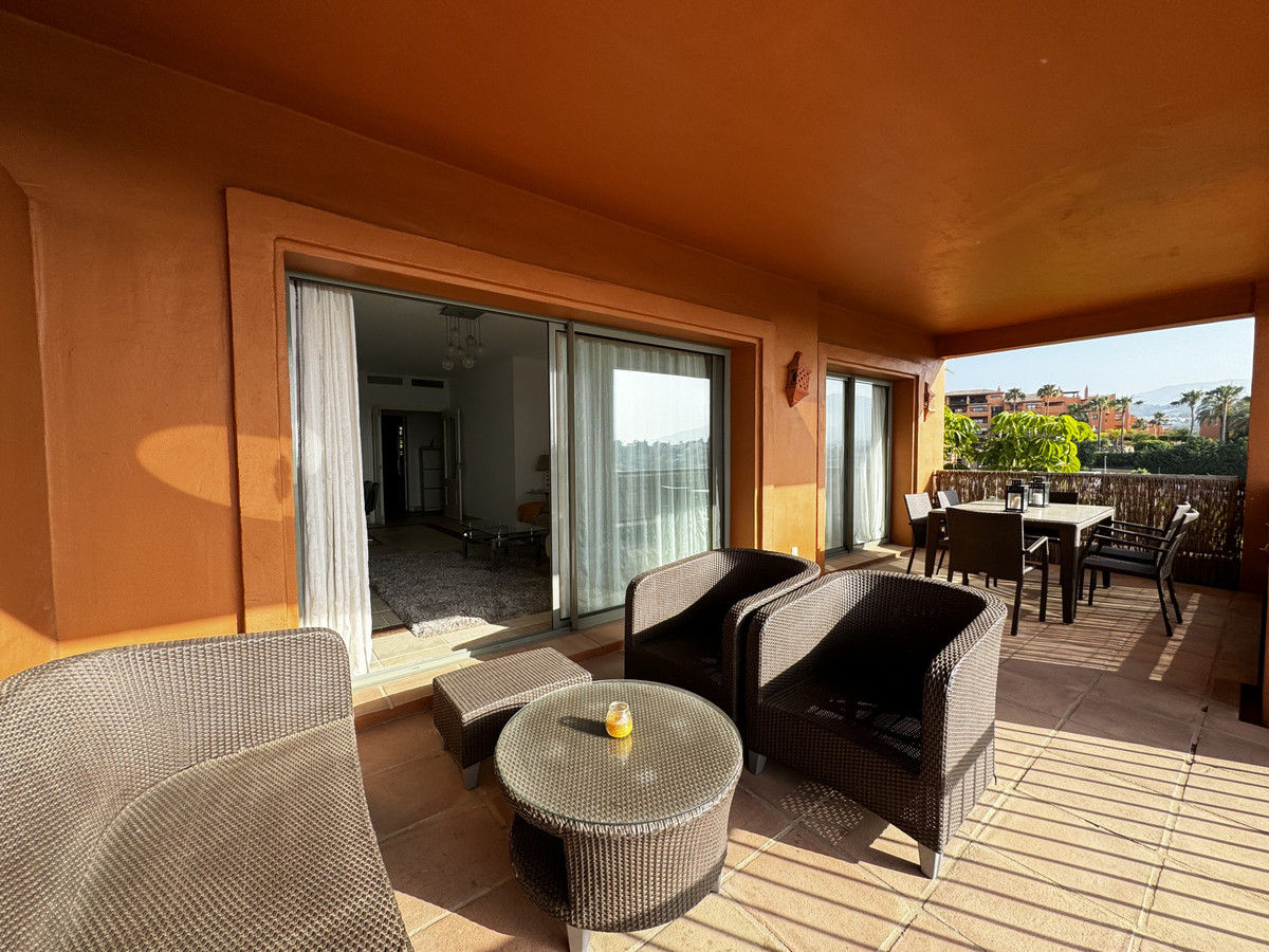 Se vende Apartamento Planta Media de 2 dormitorios en Costa Del Sol, Málaga, España