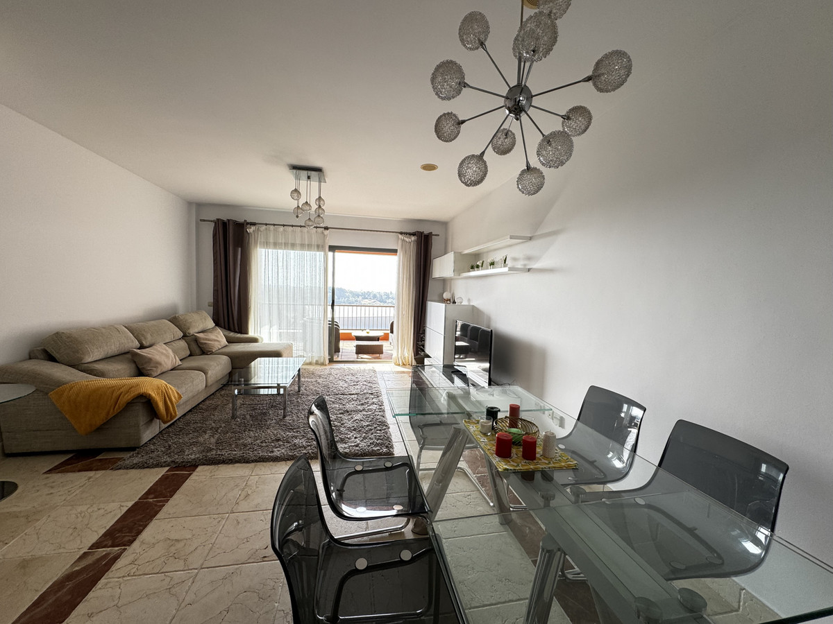 Se vende Apartamento Planta Media de 2 dormitorios en Costa Del Sol, Málaga, España