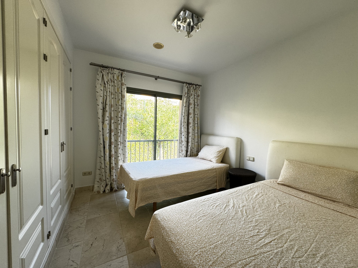 Se vende Apartamento Planta Media de 2 dormitorios en Costa Del Sol, Málaga, España