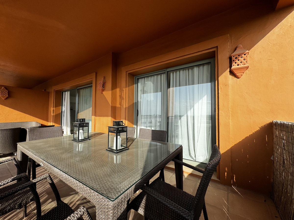 Se vende Apartamento Planta Media de 2 dormitorios en Costa Del Sol, Málaga, España