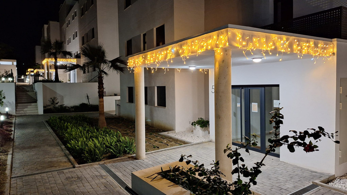 Se vende Apartamento Planta Baja de 2 dormitorios en Costa Del Sol, Málaga, España