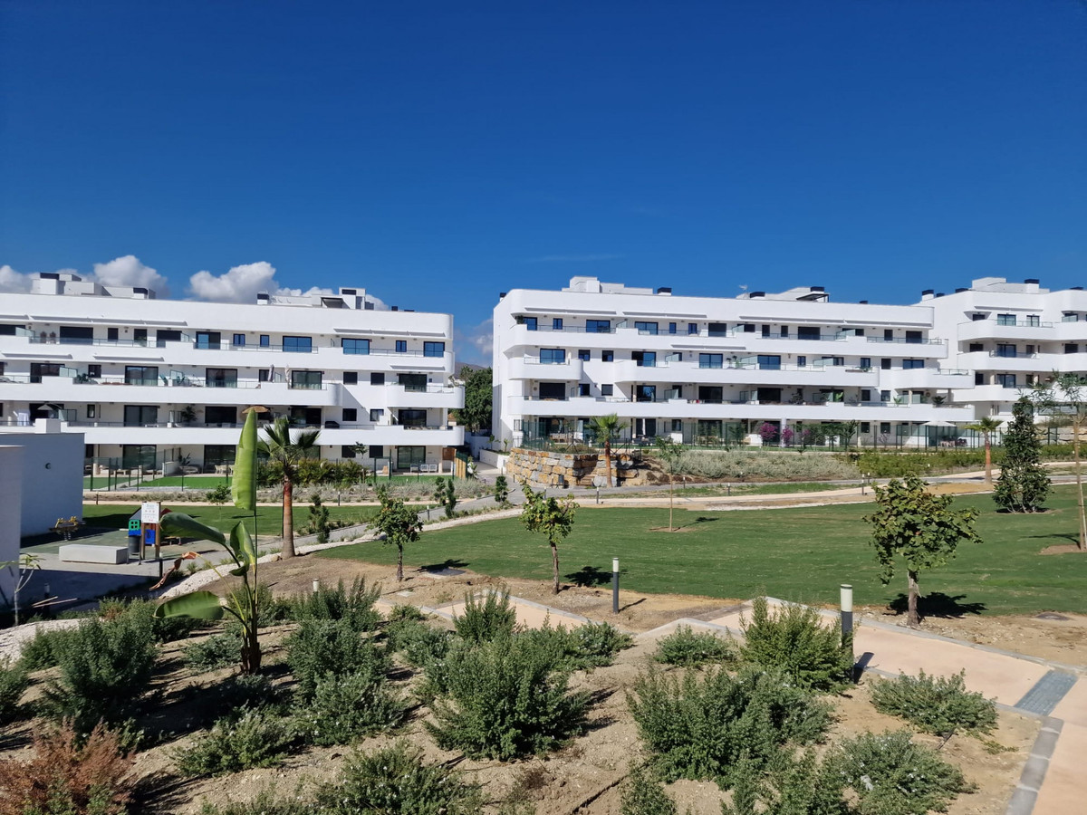 Se vende Apartamento Planta Baja de 2 dormitorios en Costa Del Sol, Málaga, España
