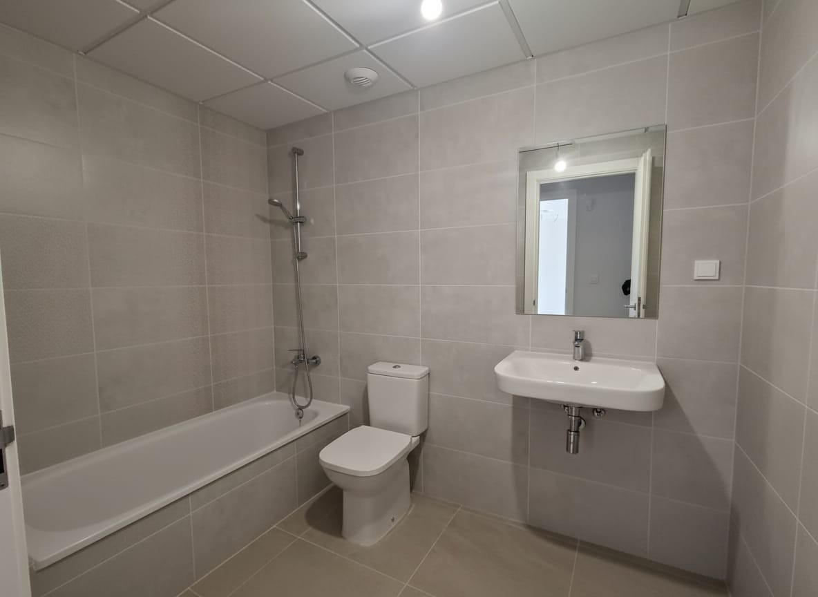 Se vende Apartamento Planta Baja de 2 dormitorios en Costa Del Sol, Málaga, España