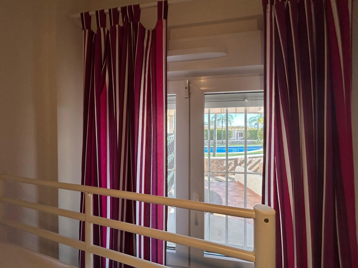 2 Bed Townhouse for sale in Mil Palmeras Costa Blanca, Alicante, Spain