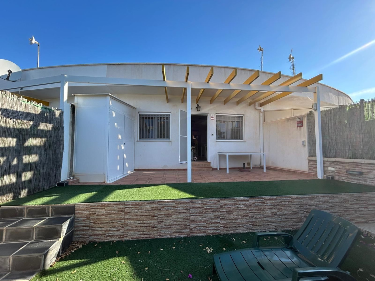 2 Bed Townhouse for sale in Mil Palmeras Costa Blanca, Alicante, Spain