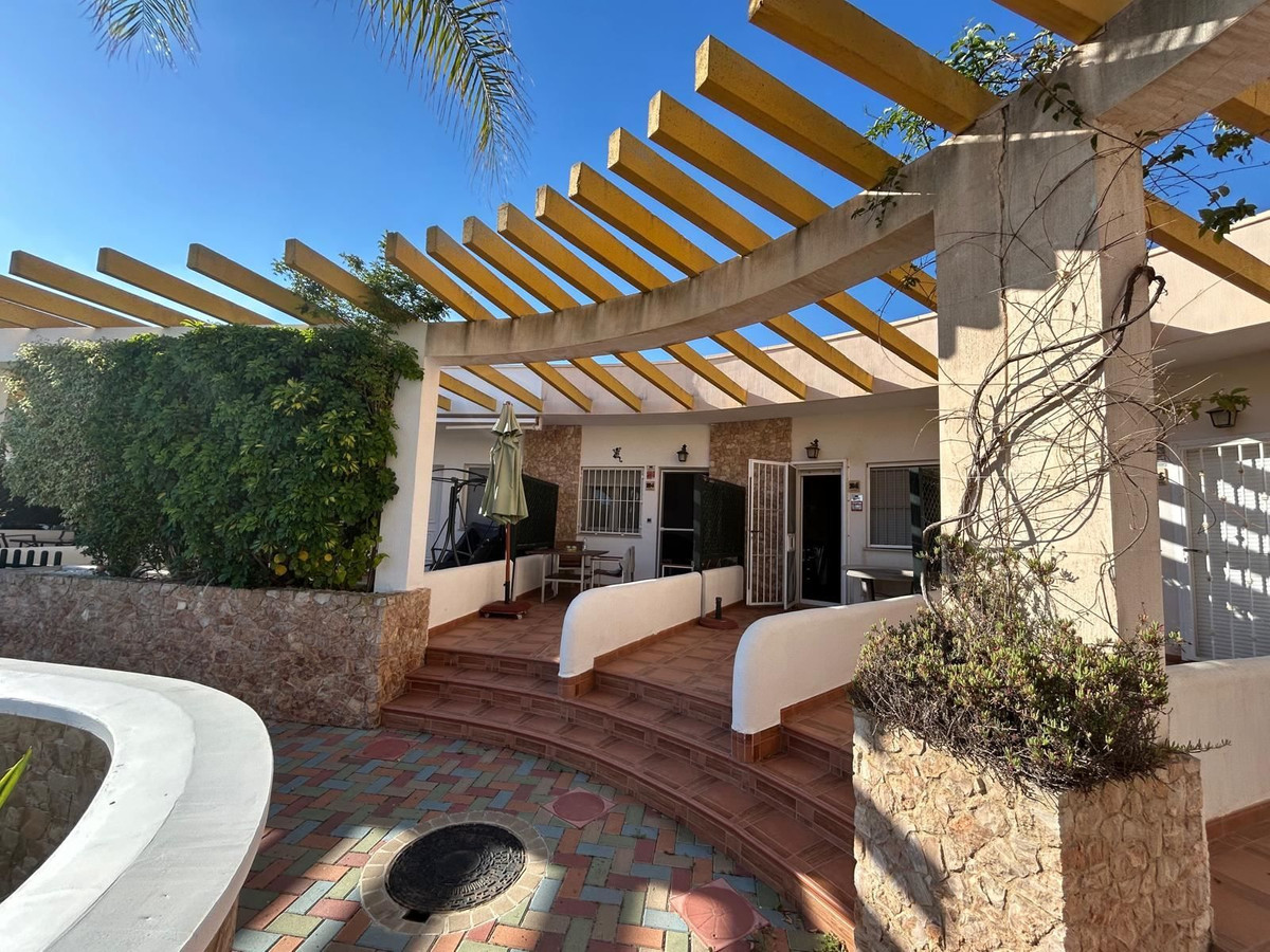 2 Bed Townhouse for sale in Mil Palmeras Costa Blanca, Alicante, Spain