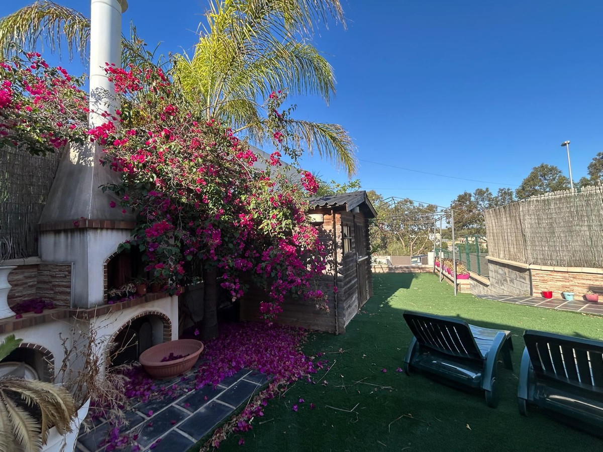 2 Bed Townhouse for sale in Mil Palmeras Costa Blanca, Alicante, Spain